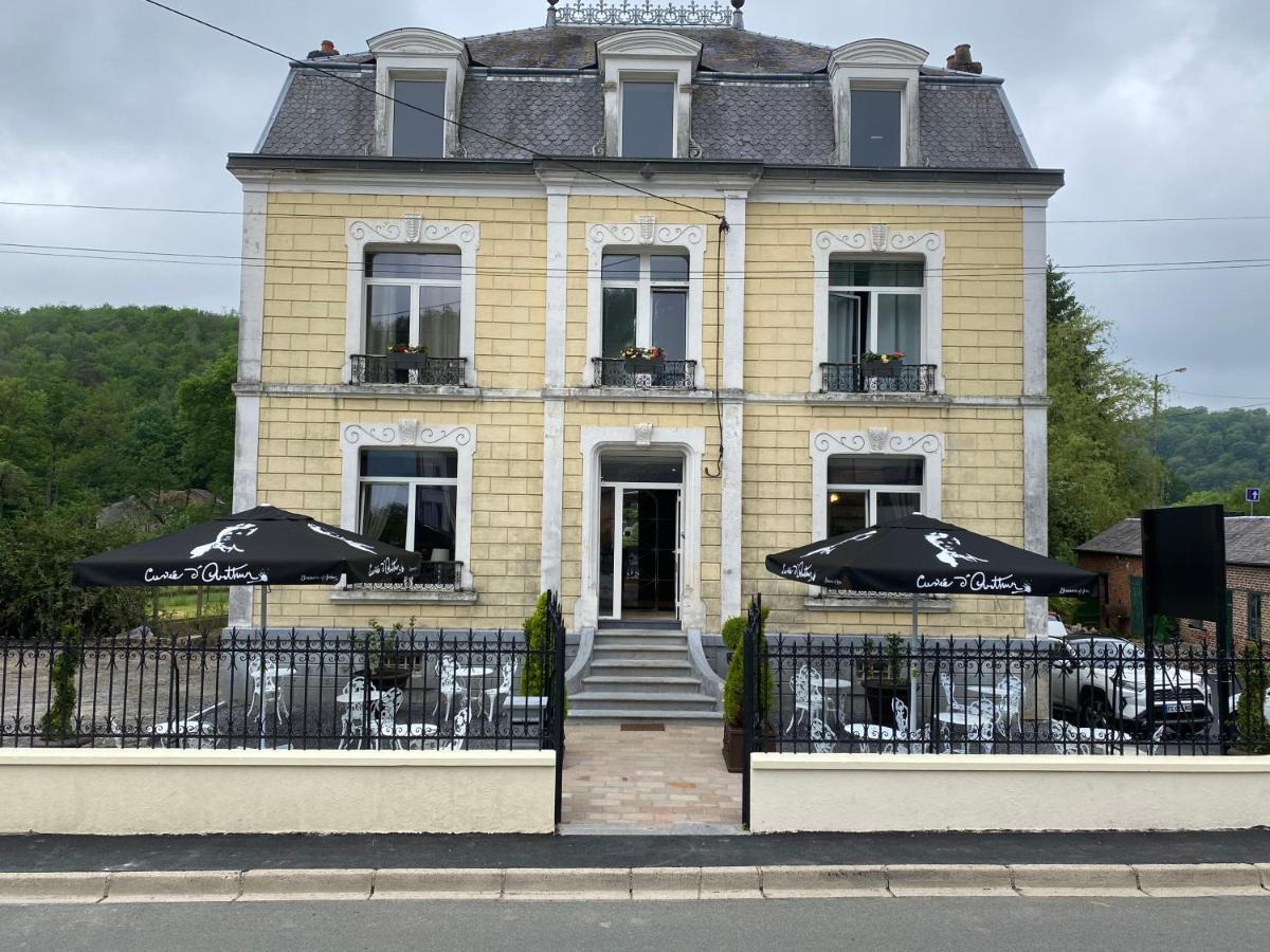 Le Point De Chute Bed and Breakfast Les Hautes-Rivieres Eksteriør billede